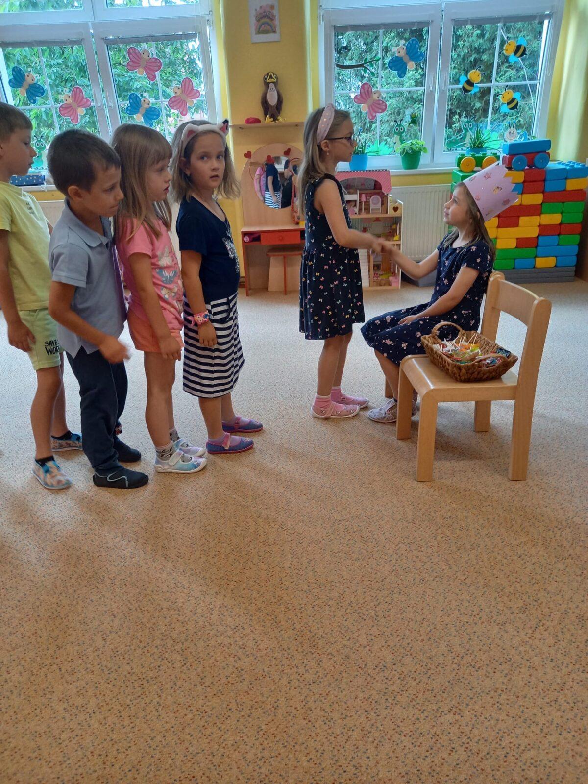 SLAVÍME: ADÉLKA MĚLA NAROZENINY - 2