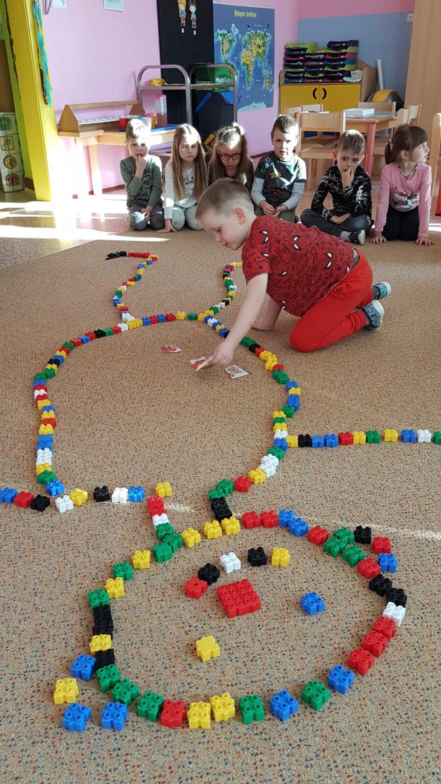 SOVIČKY: ,,ZDRAVÍ,NEMOC - KDYŽ ALENKA STŮNĚ" - 32