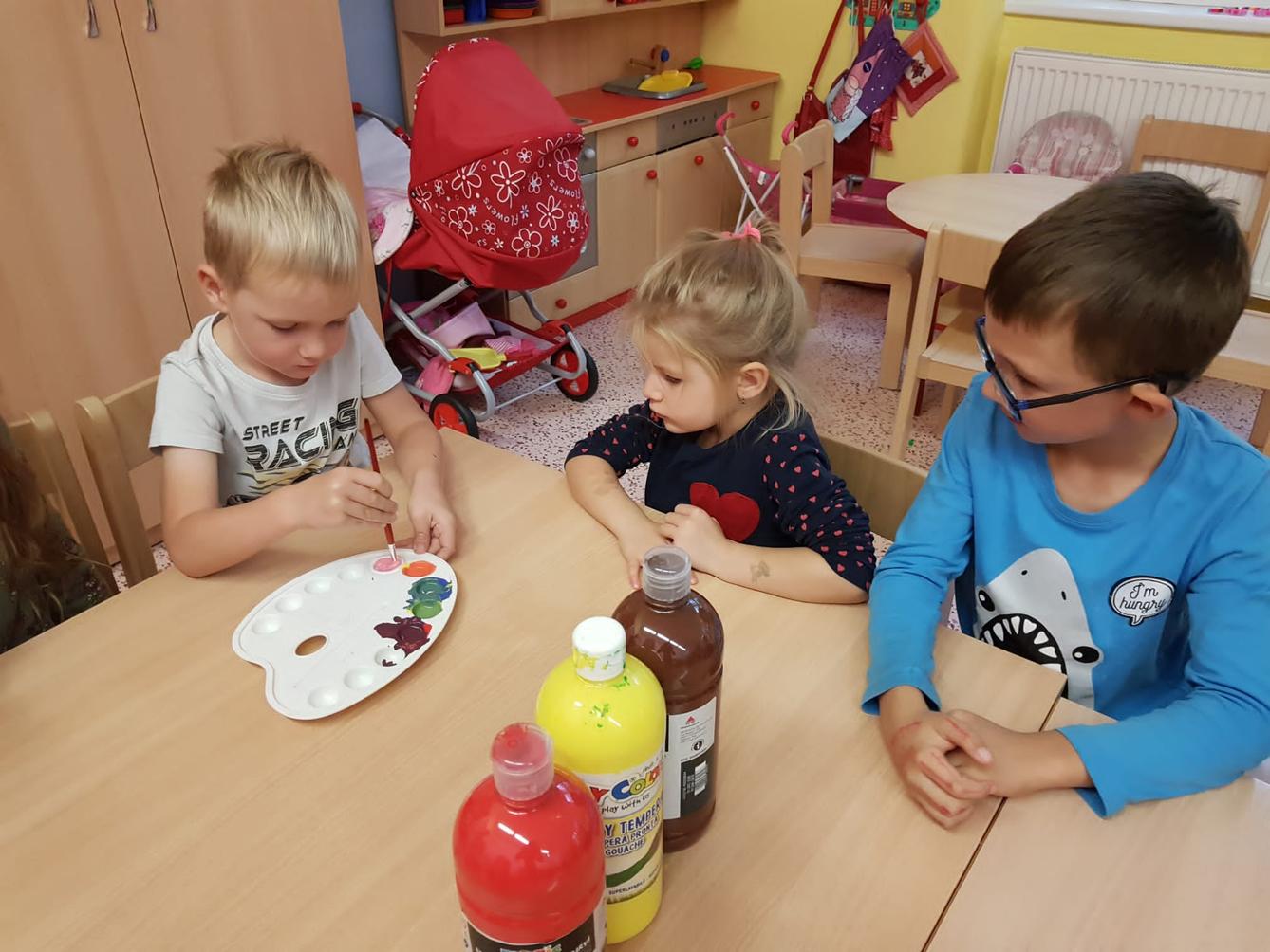 SOVIČKY: ,,LISTÍ ŽLOUTNE, POLETUJE" - 42