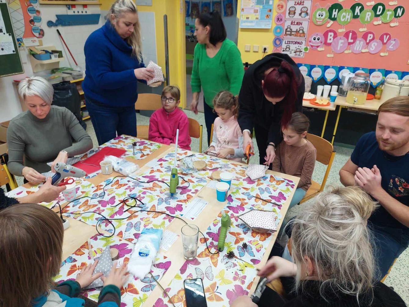 Vánoční tvoření v 2.A - 3