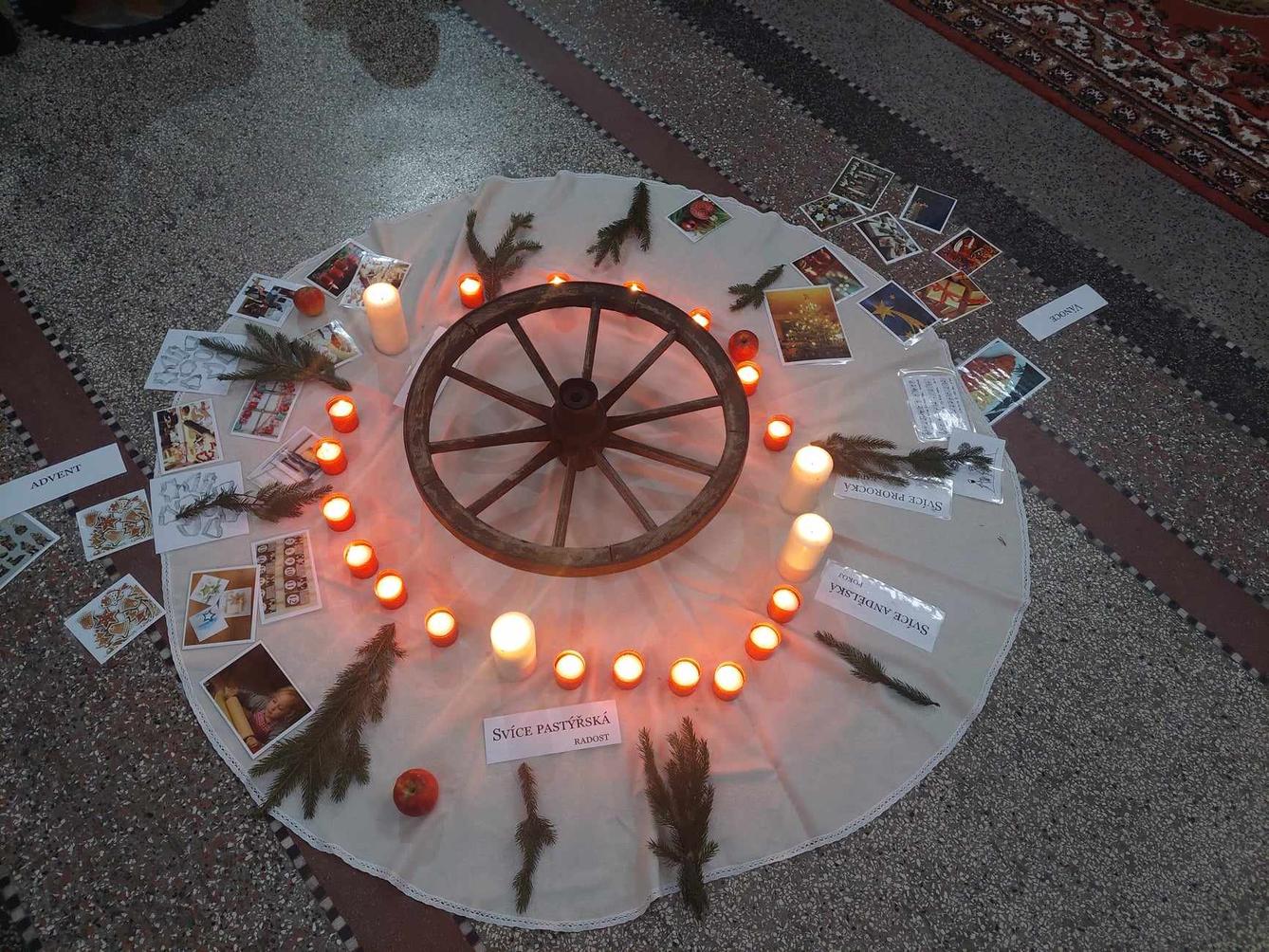 2. + 3. třída a povídání o Adventu - 8