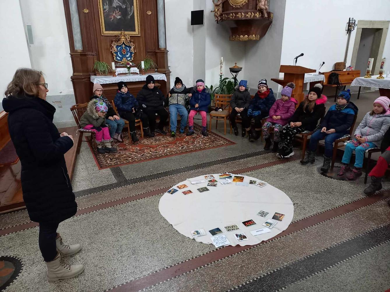 2. + 3. třída a povídání o Adventu - 9