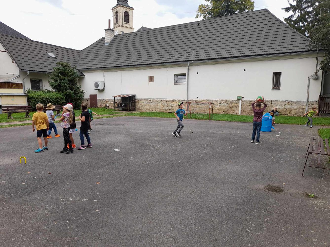 Pohádkové seznamovací sportovní odpoledne ve družince - 28