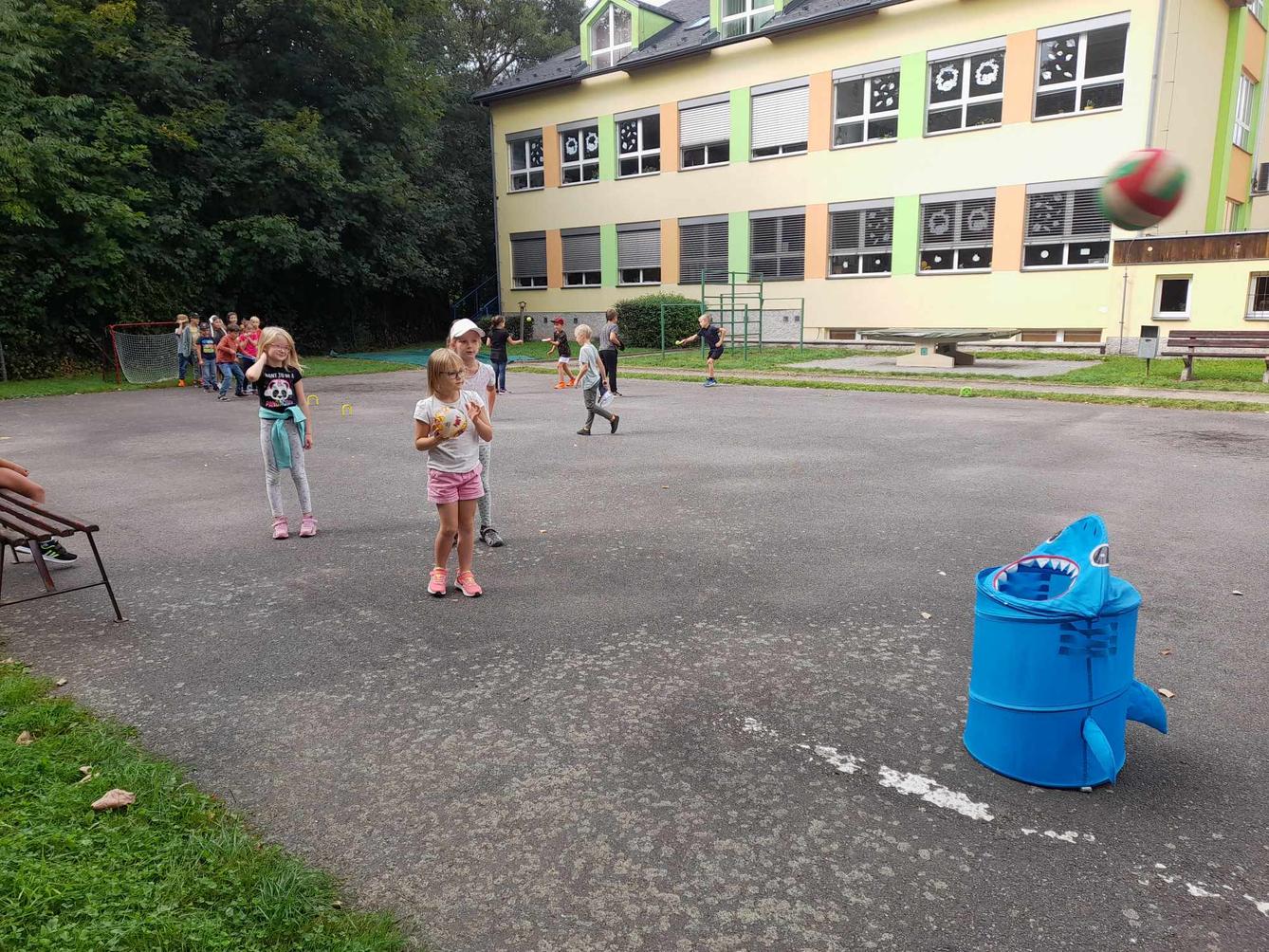 Pohádkové seznamovací sportovní odpoledne ve družince - 29