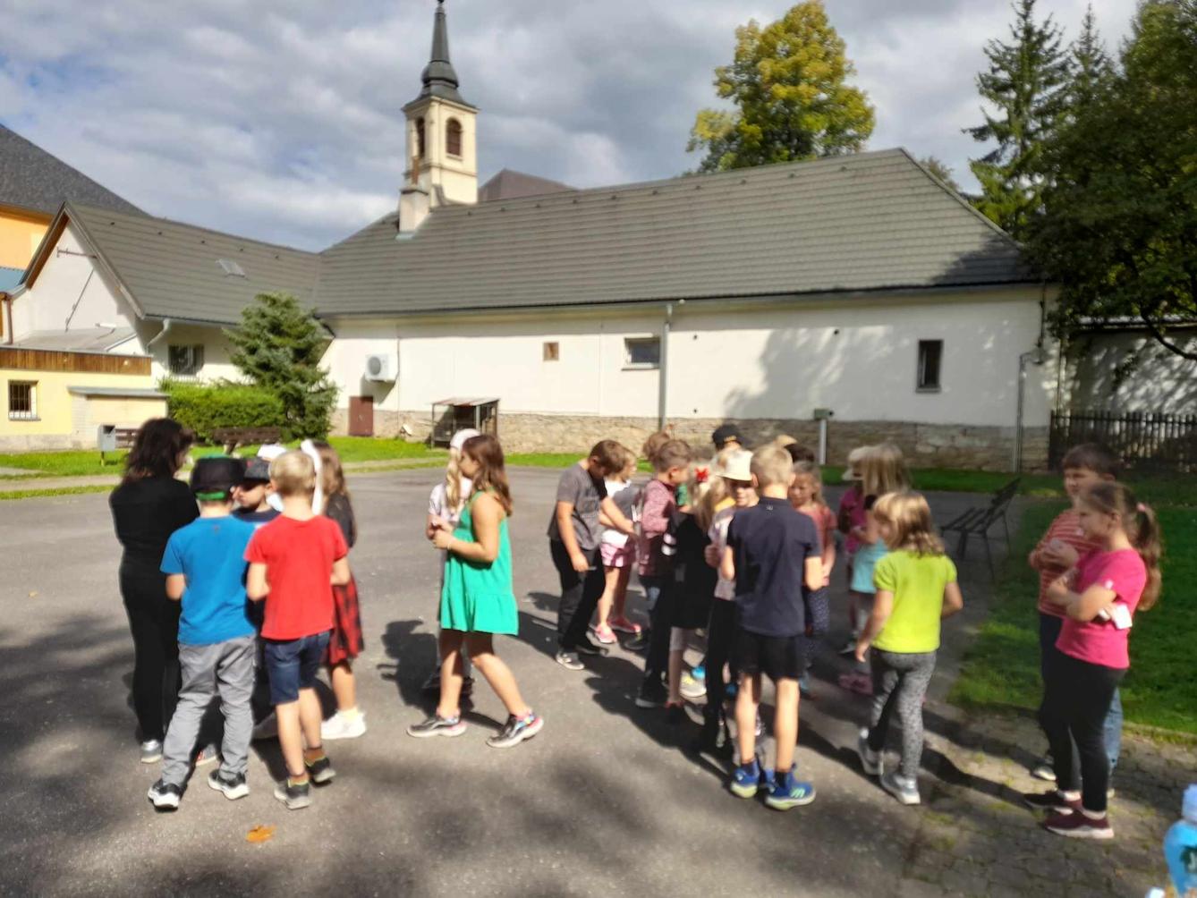 Pohádkové seznamovací sportovní odpoledne ve družince - 32