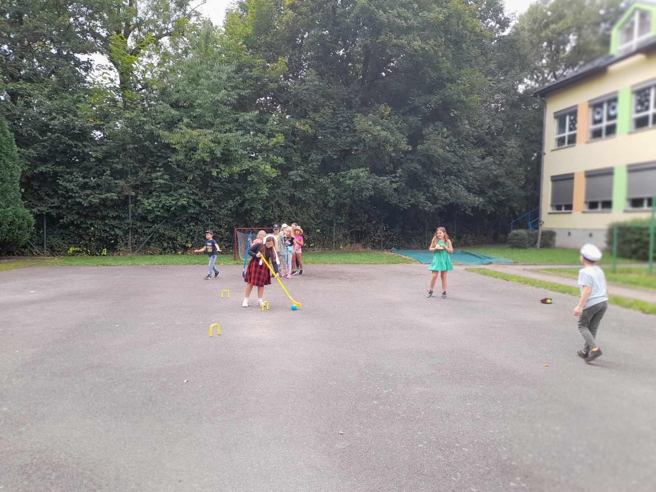 Pohádkové seznamovací sportovní odpoledne ve družince - 33