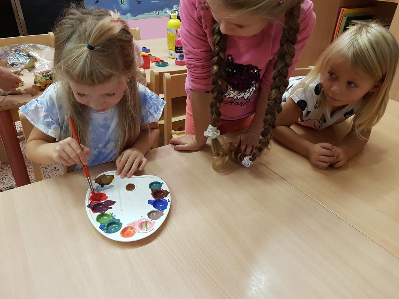 SOVIČKY: ,,LISTÍ ŽLOUTNE, POLETUJE" - 43