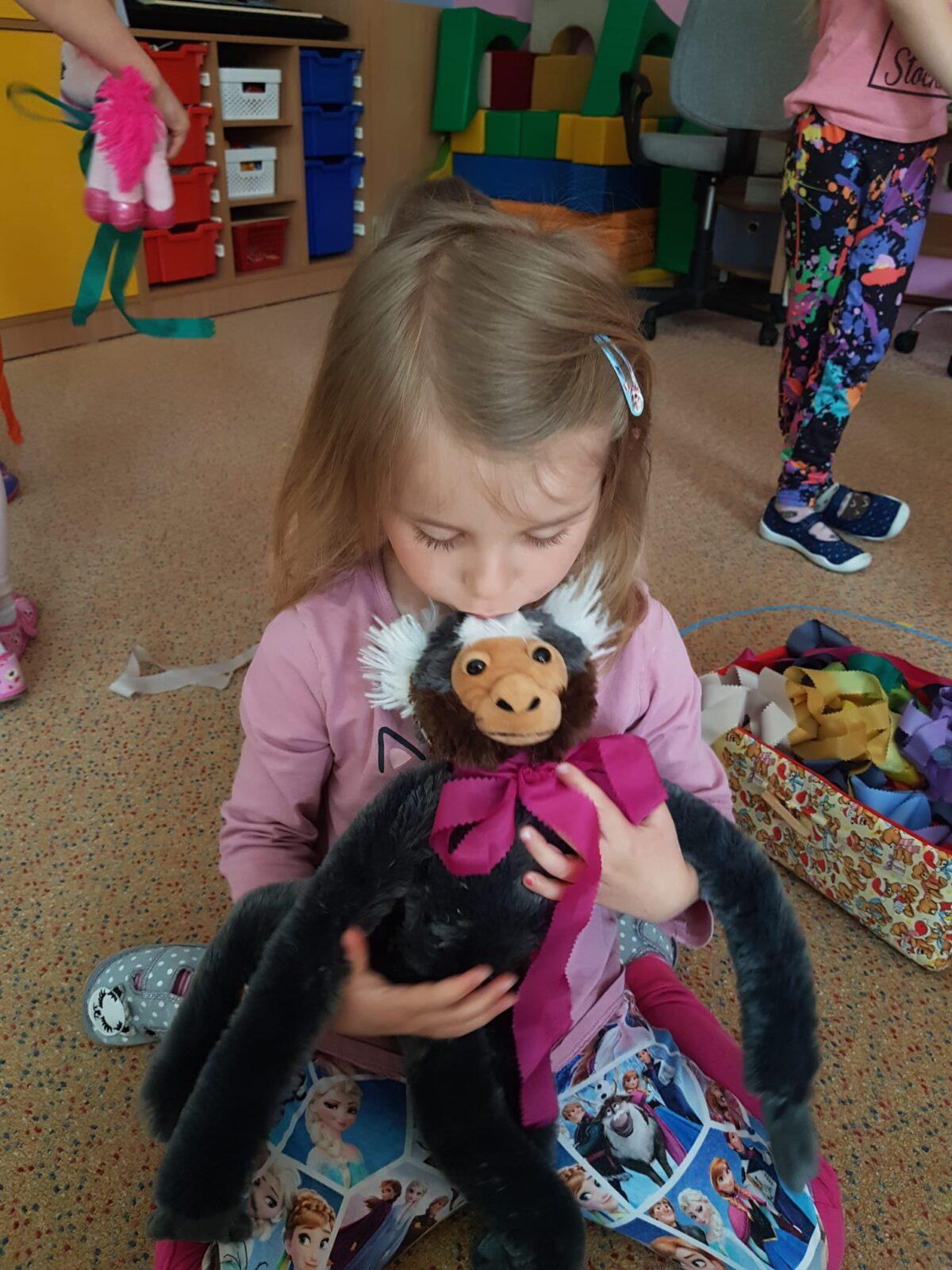 SOVIČKY: ,,MOJE MAMINKA MÁ SVÁTEK - RODINA" - 36