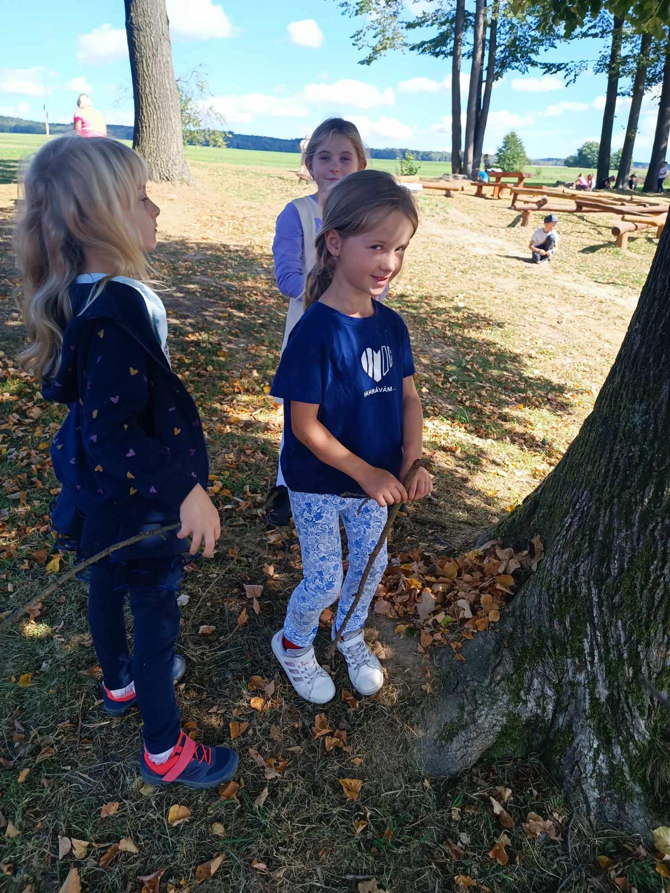 ZÁŘÍ A ŘÍJEN VE  2. ODDĚLENÍ - 12