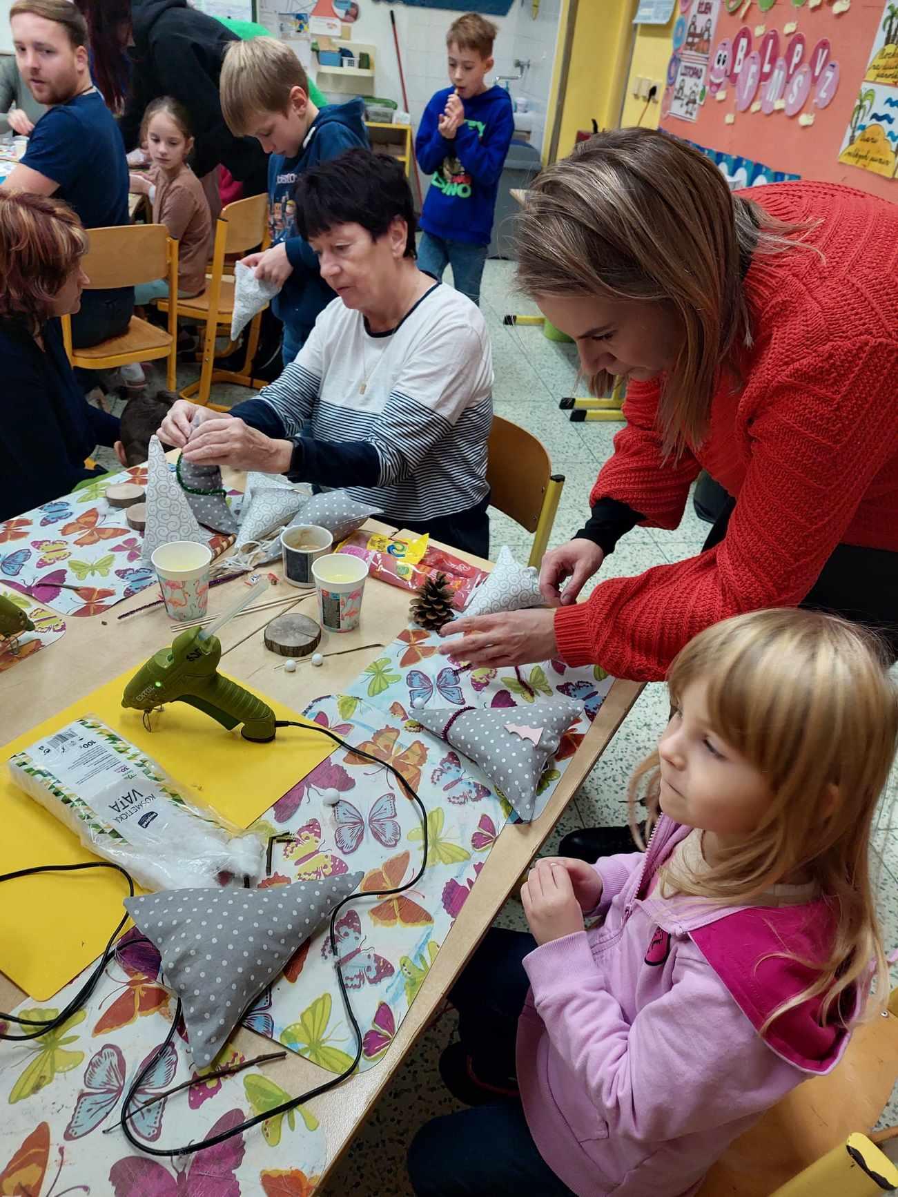 Vánoční tvoření v 2.A - 6