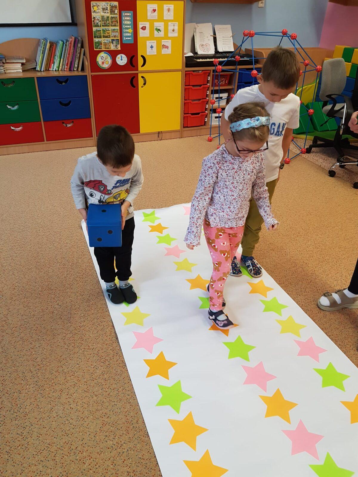 SOVIČKY: NA NOVÝ ROK O SLEPIČÍ KROK - 6