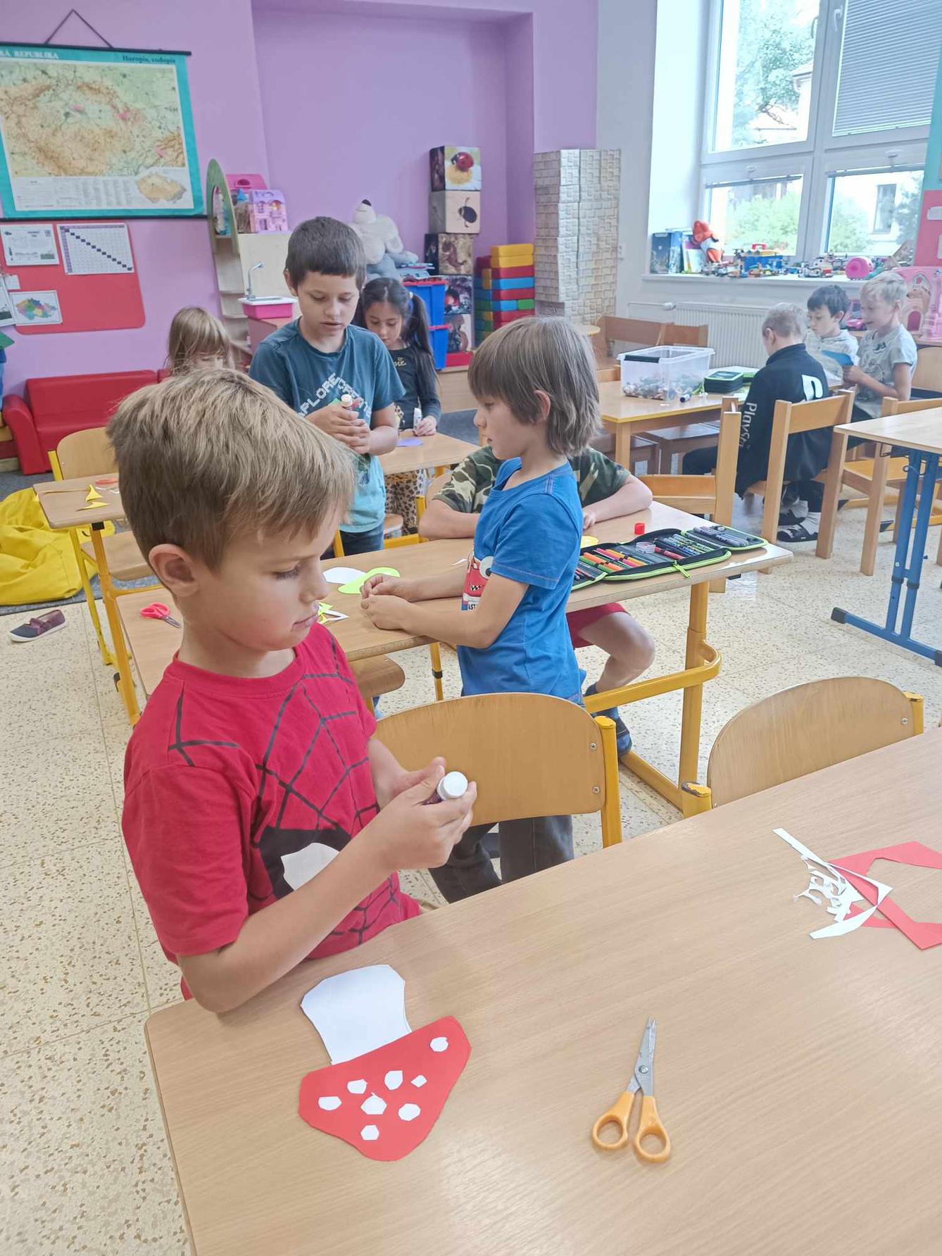 ZÁŘÍ A ŘÍJEN VE  2. ODDĚLENÍ - 27