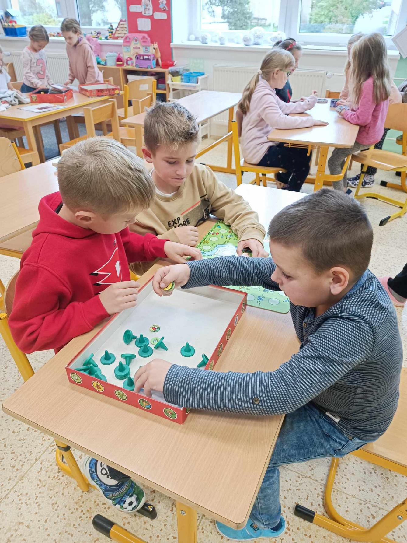 ZÁŘÍ A ŘÍJEN VE  2. ODDĚLENÍ - 28