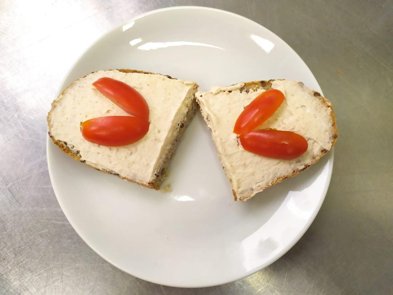 Okénko do školní a školkové kuchyně č. 9 - 3