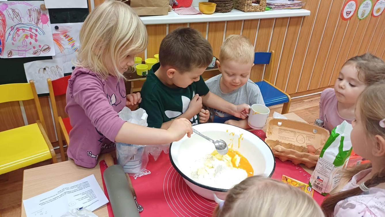 pečení svatomartinských rohlíčků - 7