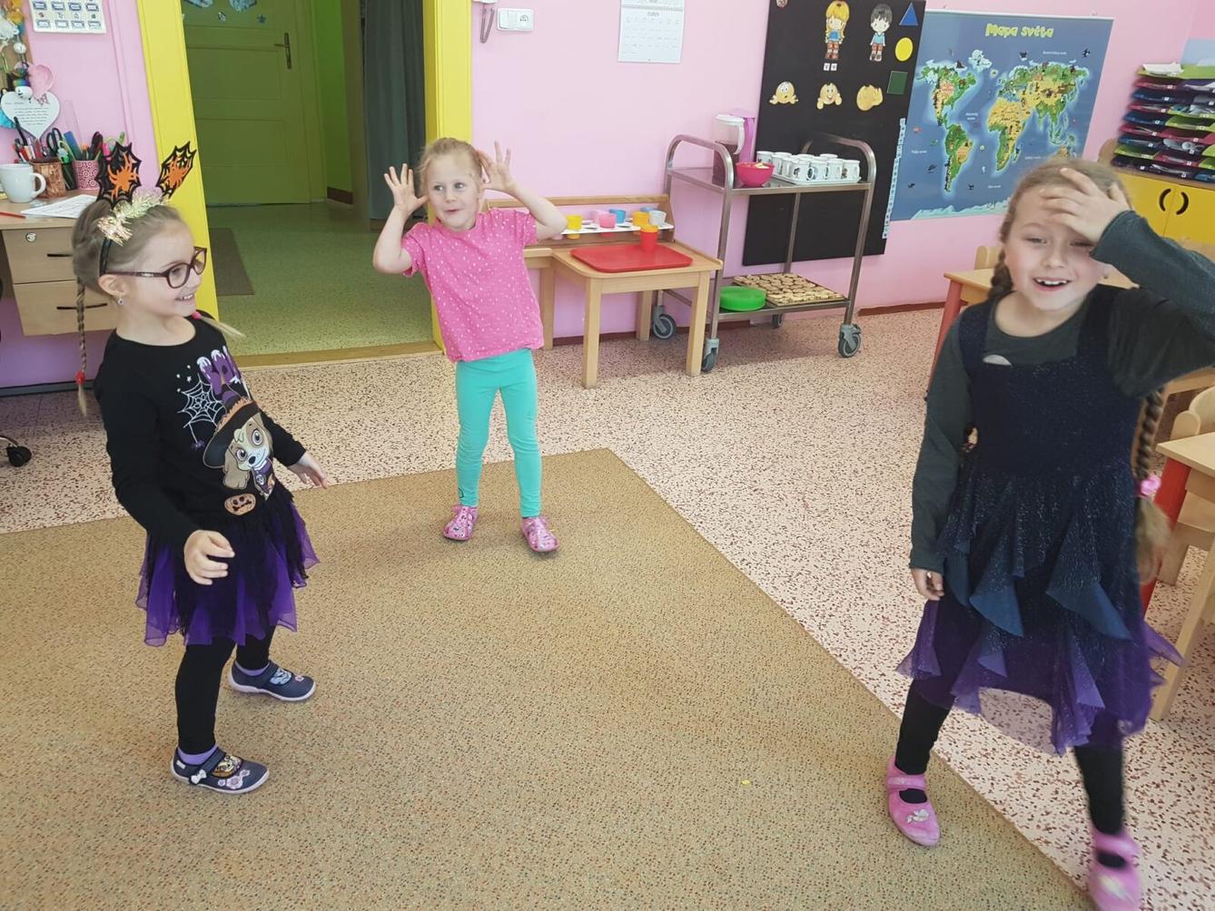 ČARODĚJNICKÝ REJ - 28