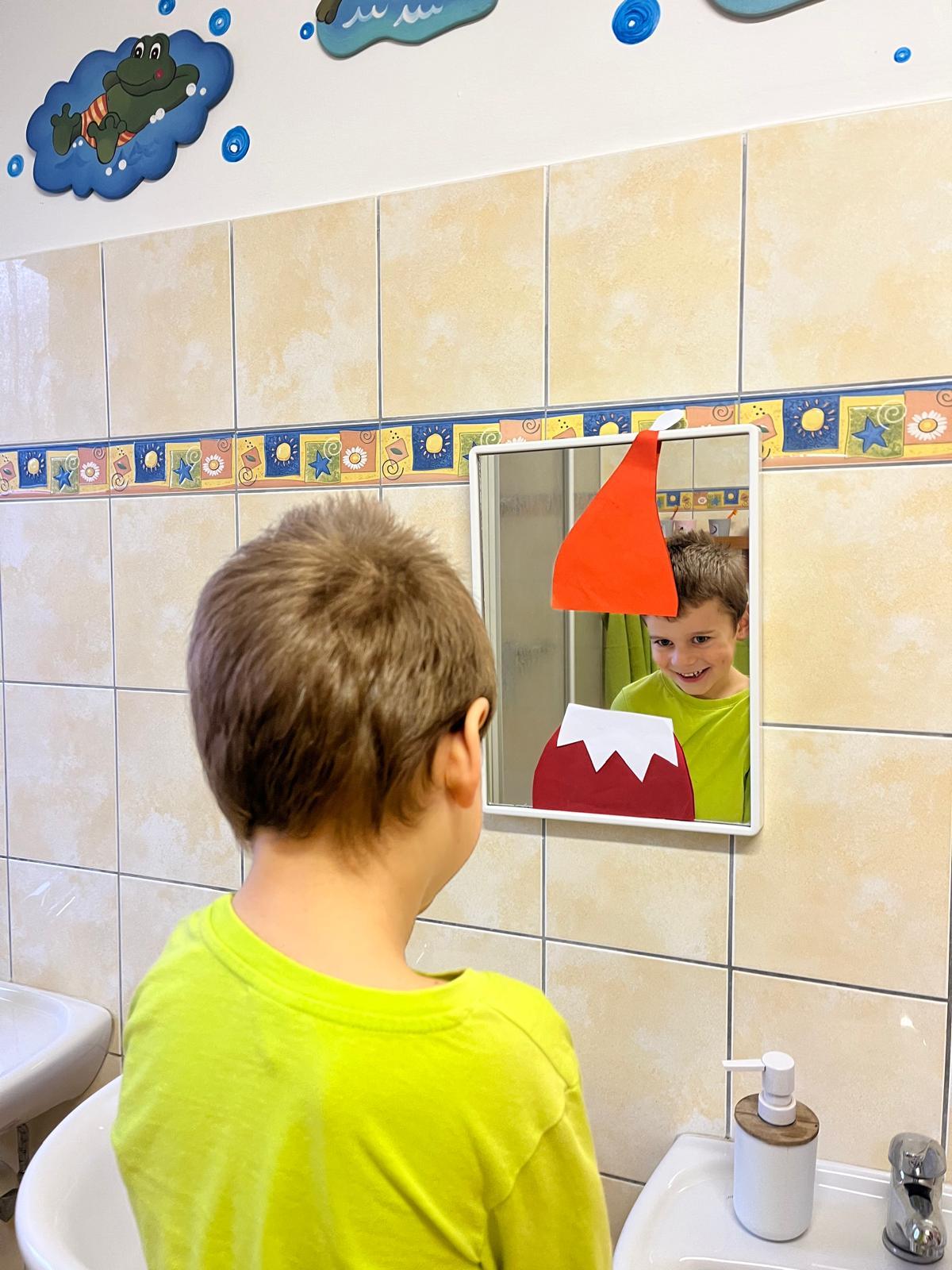 skřítci tropí neplechu - 4