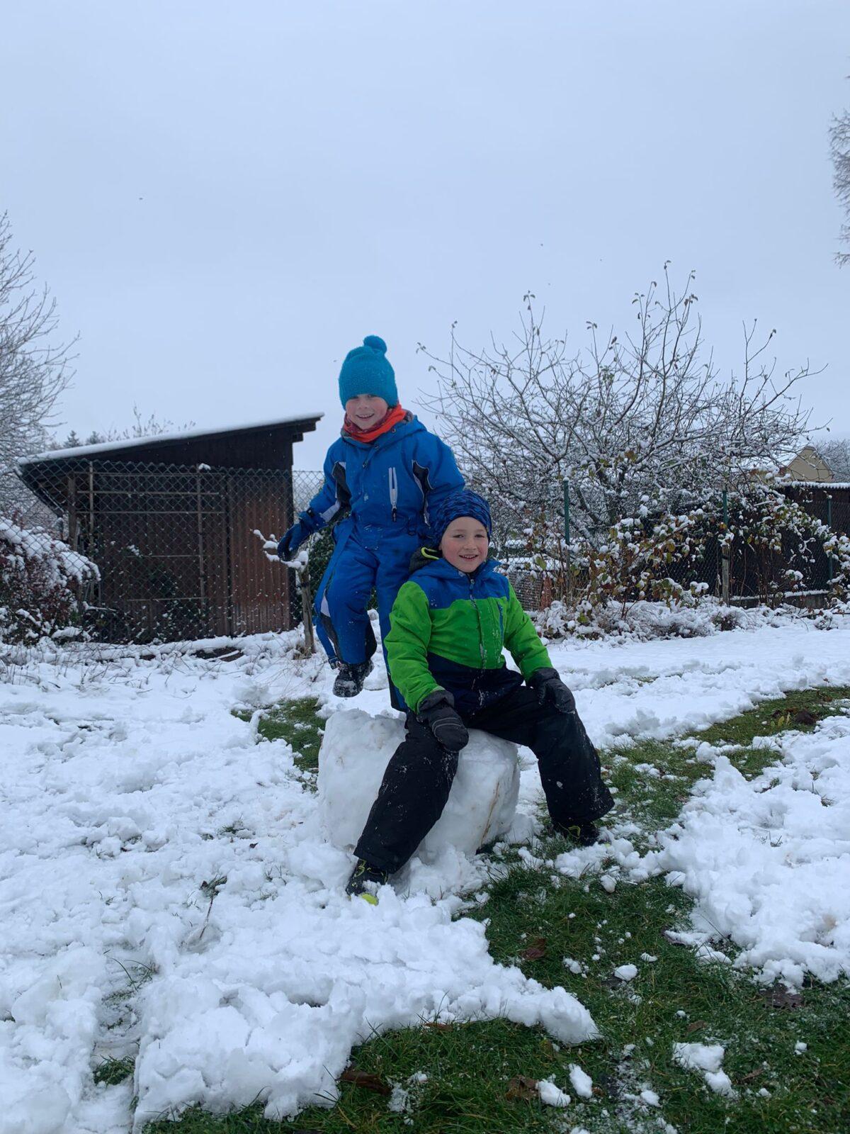 První sníh ve školce - 1