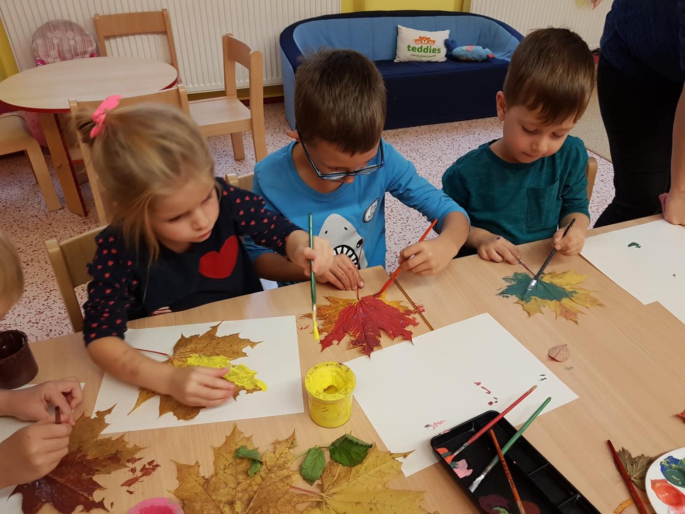 SOVIČKY: ,,LISTÍ ŽLOUTNE, POLETUJE" - 49