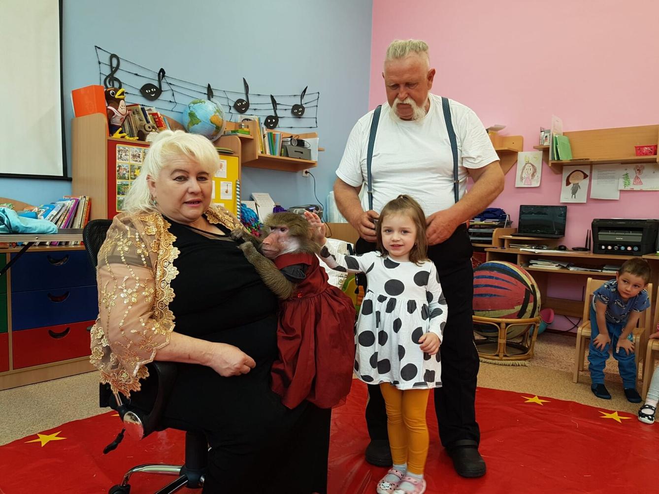 ,,PŘIJEL K NÁM CIRKUS" - 10