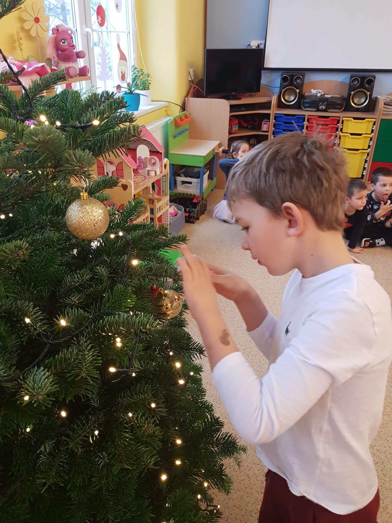 ADVENTNÍ ČAS VE ŠKOLCE - 15