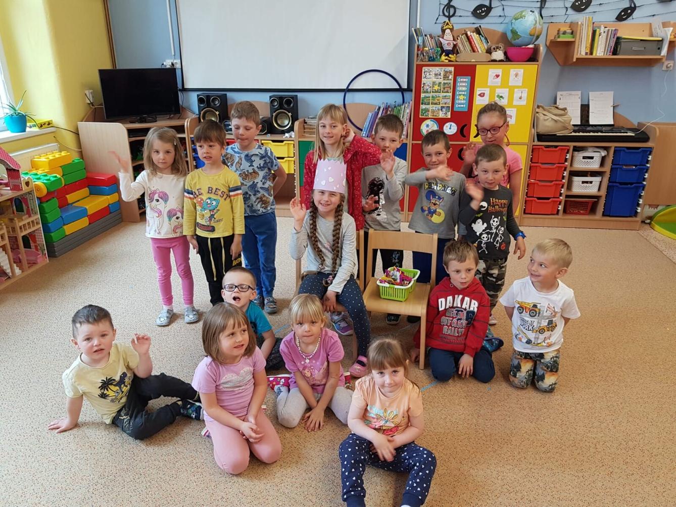 SLAVÍME: ILONKA MĚLA NAROZENINY - 4