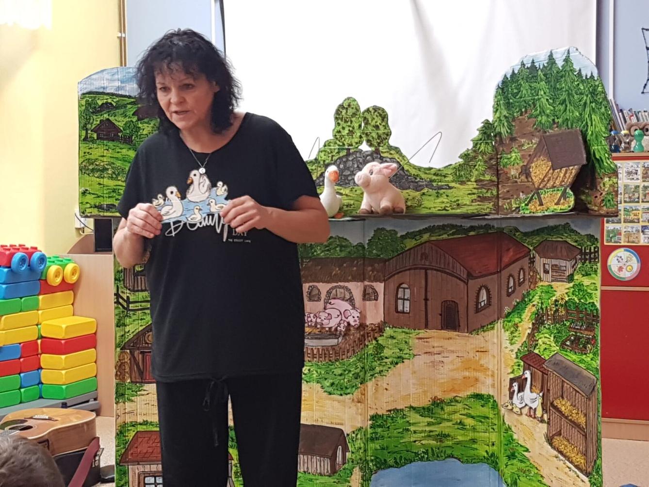 DIVADÉLKO: ,,JAK ZVÍŘÁTKA NAŠLA NOVÝ DOMOV" - 4