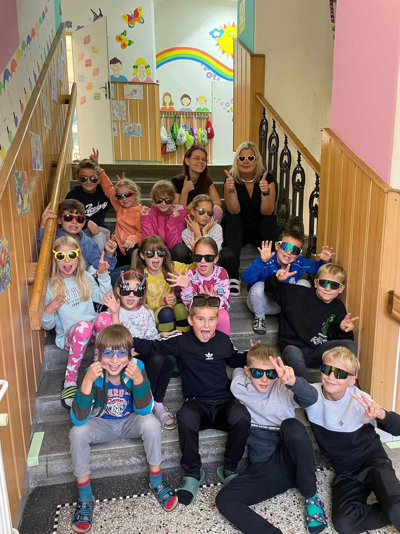 Barevný týden - den brýlí - 4