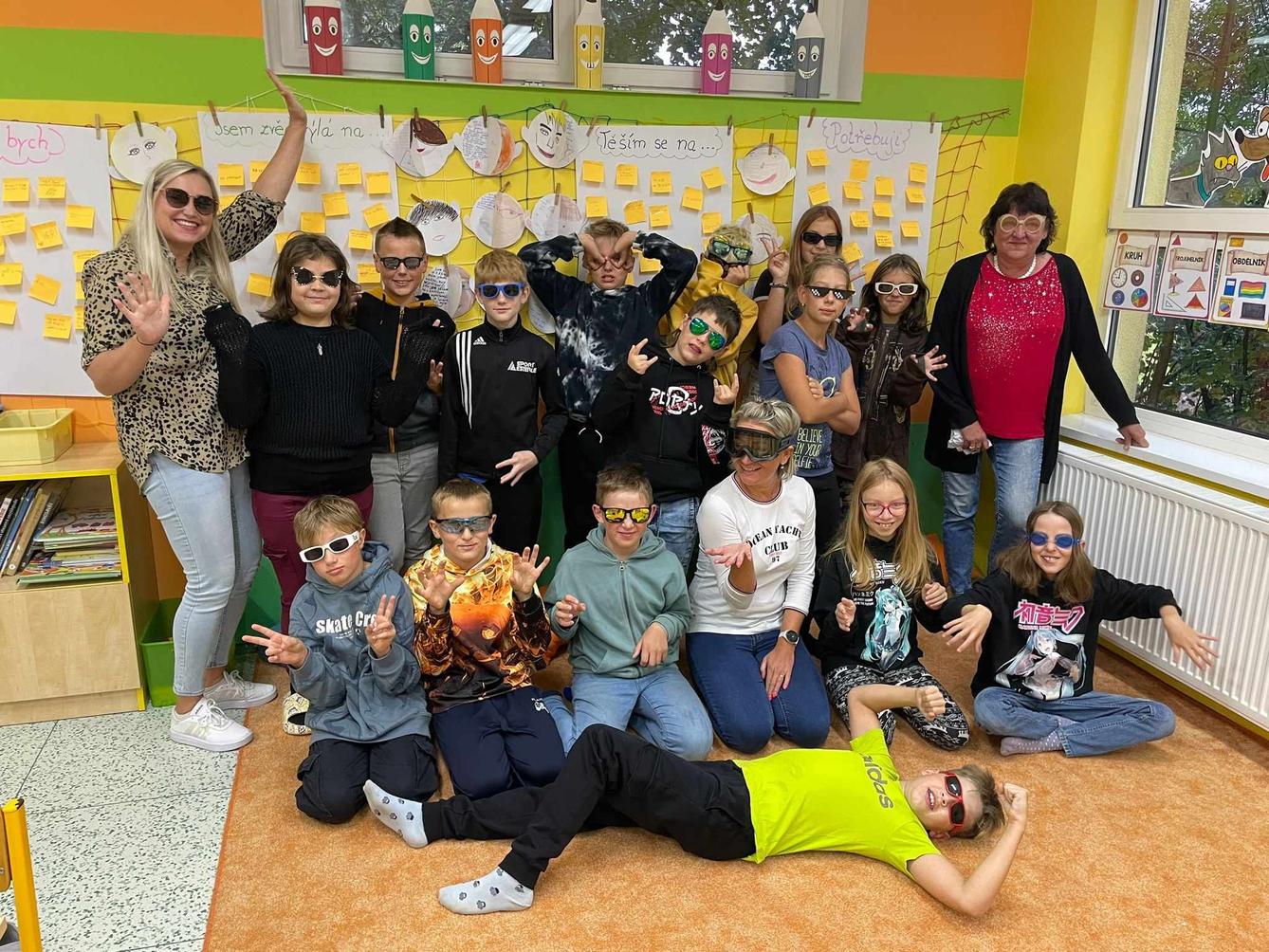 Barevný týden - den brýlí - 6