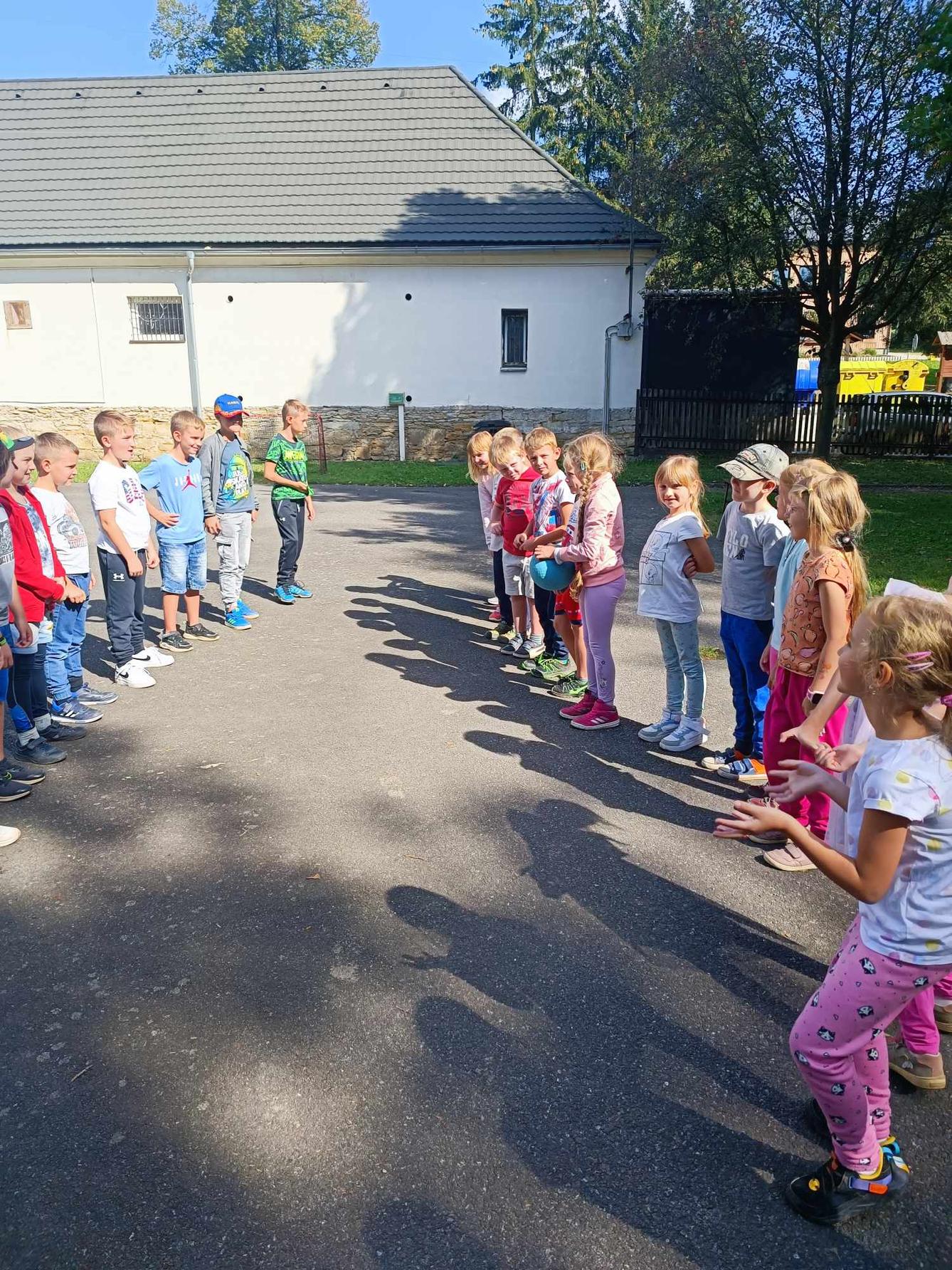 ZÁŘÍ - 2. ODDĚLENÍ A seznamovací odpoledne - 20