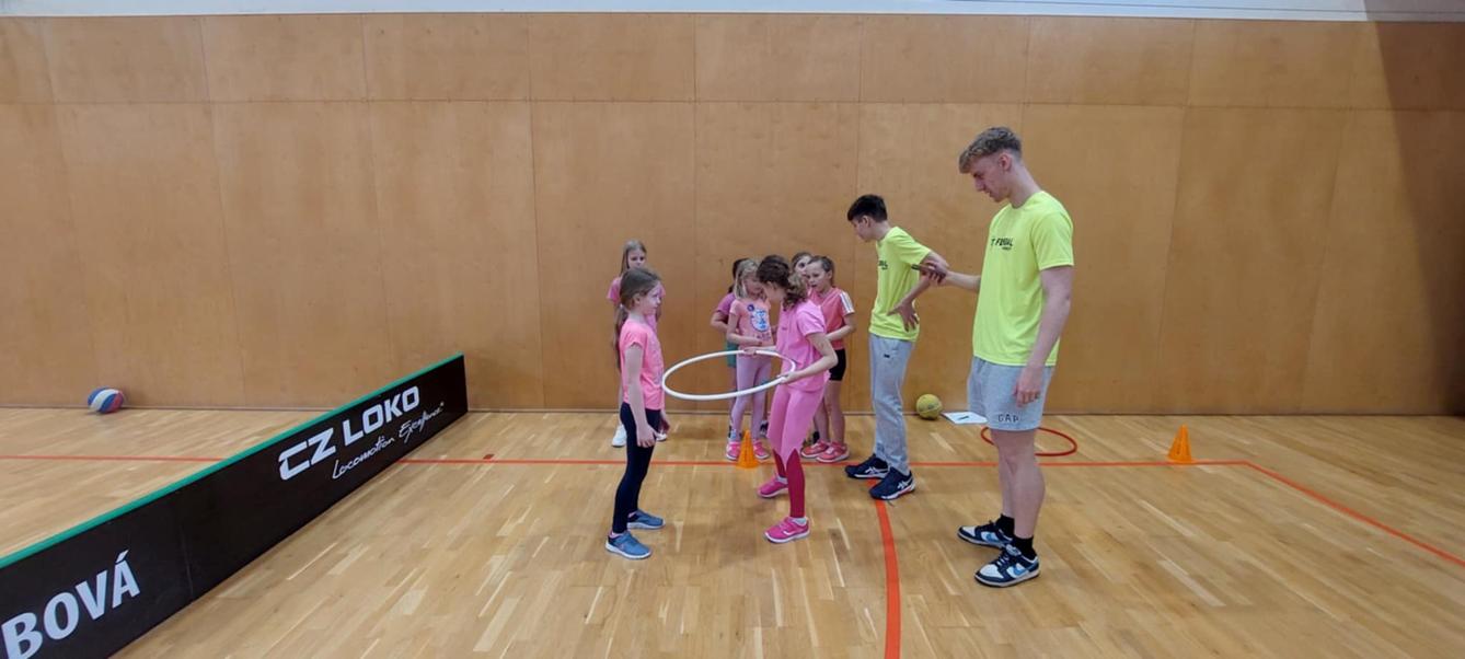 Sportovní dopoledne pro děvčata - 6