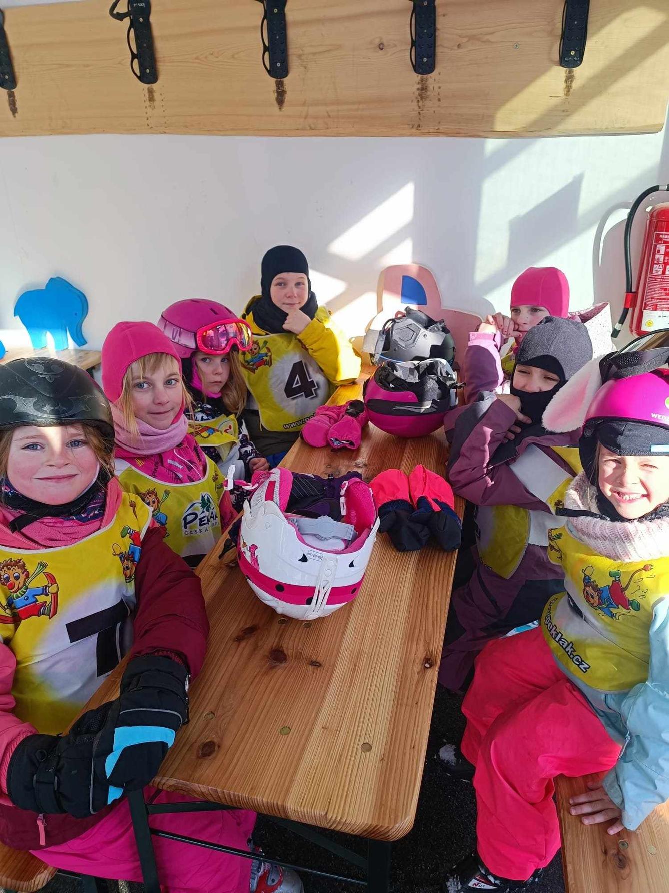 Závěrečná lyžařská školička na Pekláku - 3