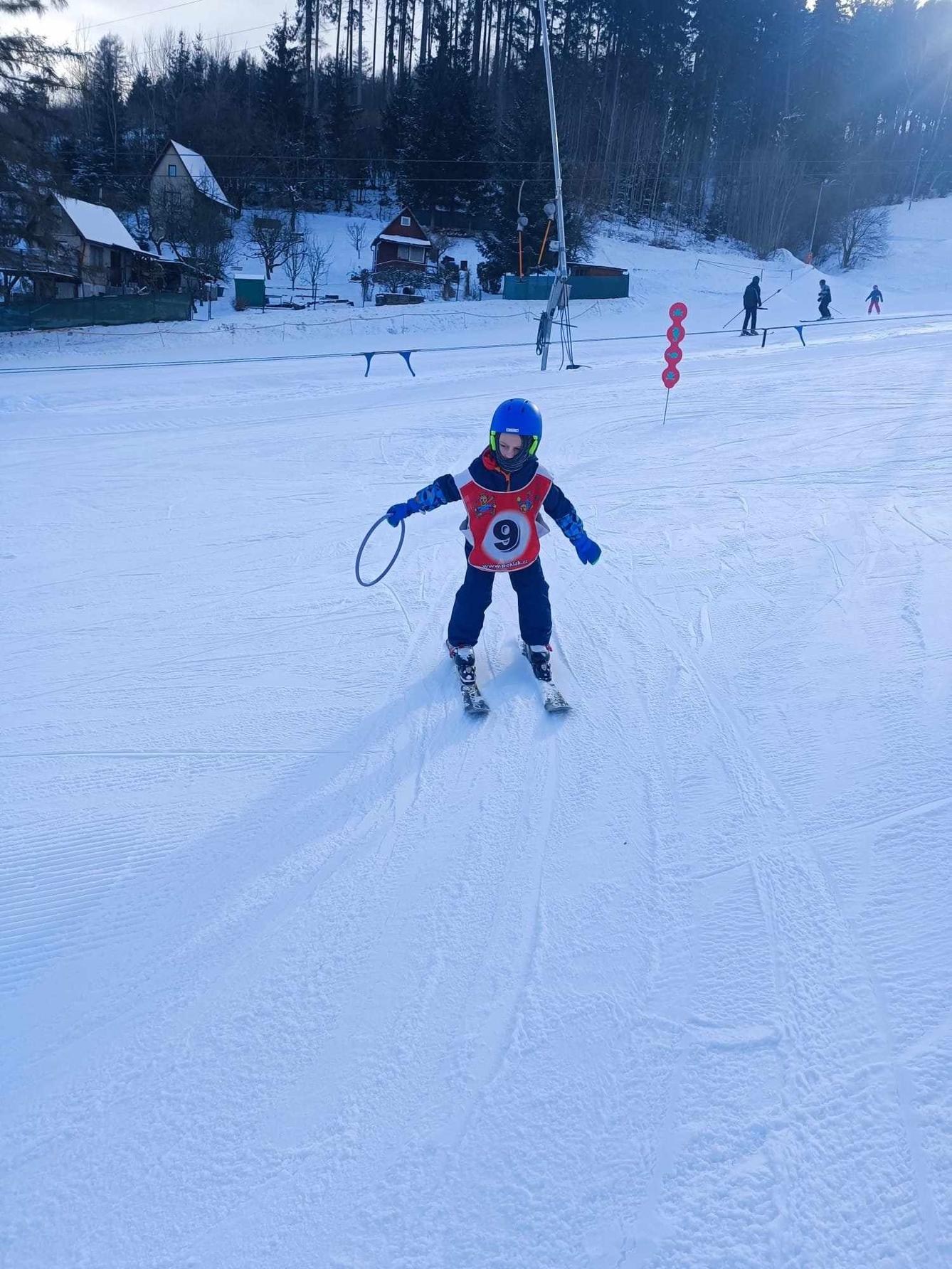 Závěrečná lyžařská školička na Pekláku - 15