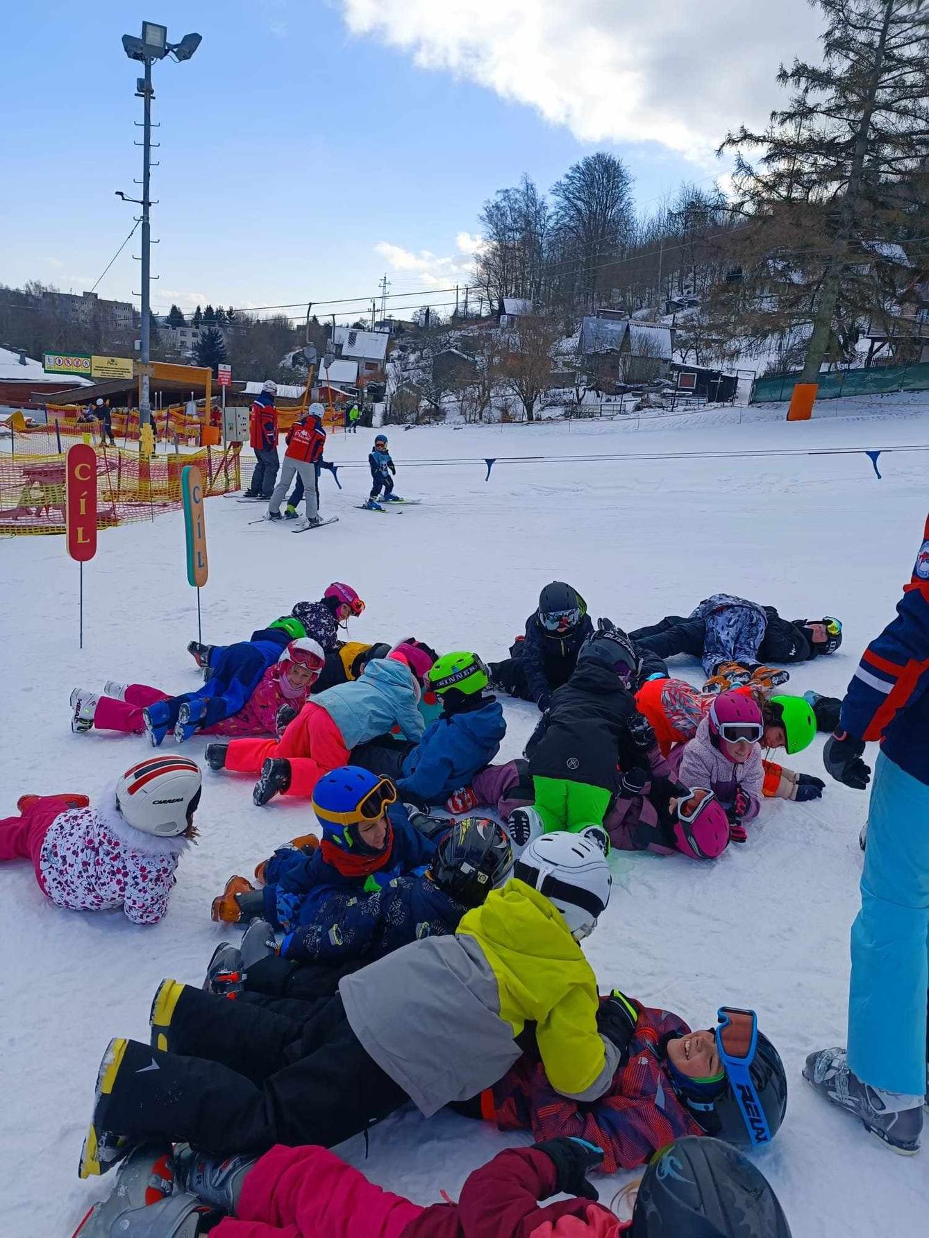 Závěrečná lyžařská školička na Pekláku - 19