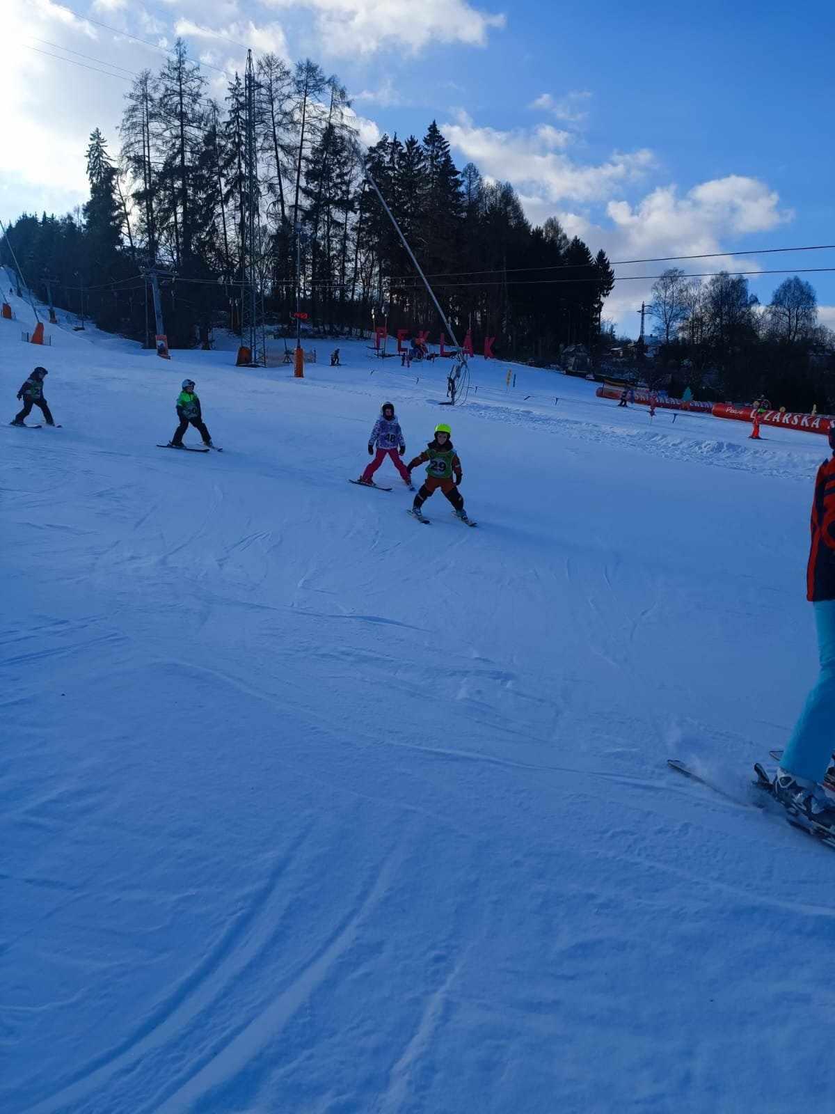 Závěrečná lyžařská školička na Pekláku - 37