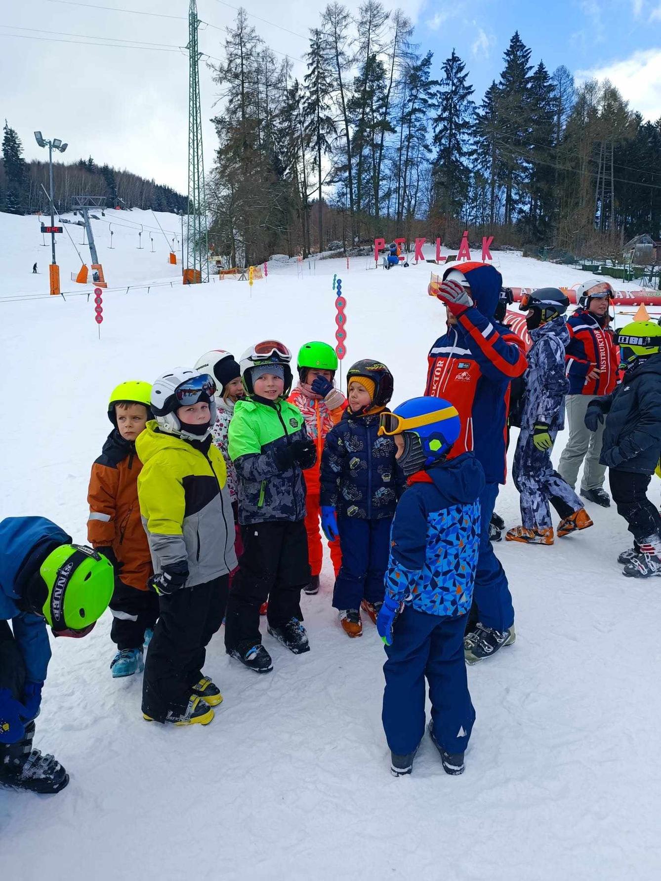 Závěrečná lyžařská školička na Pekláku - 40