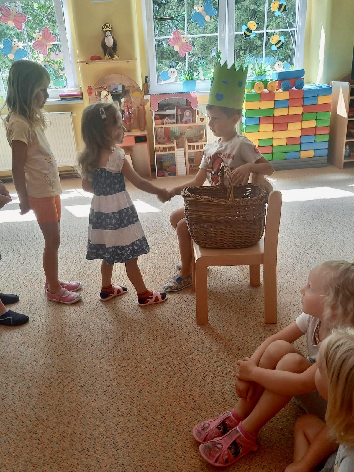 SLAVÍME: PÁŤA MĚL NAROZENINY - 2