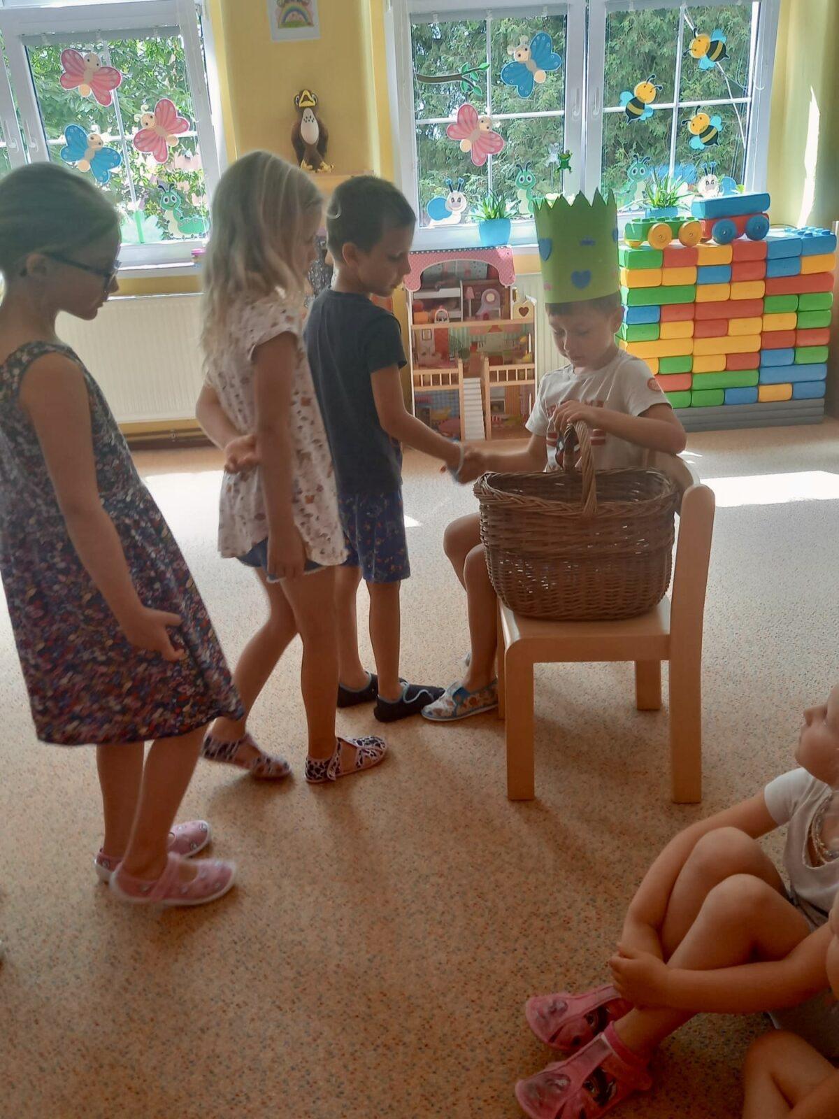 SLAVÍME: PÁŤA MĚL NAROZENINY - 3