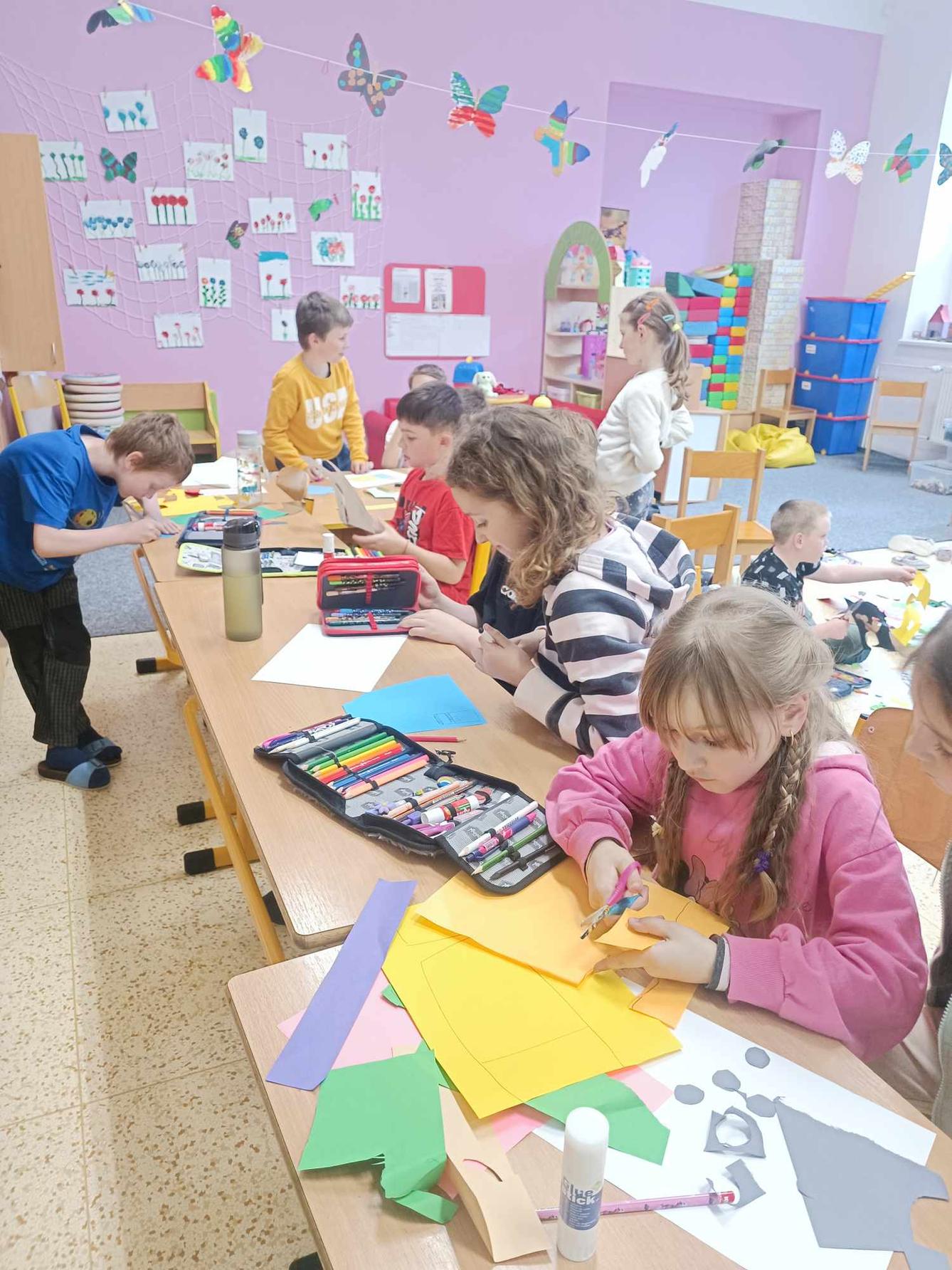 DRUŽINKA - DEN  ZEMĚ - 23