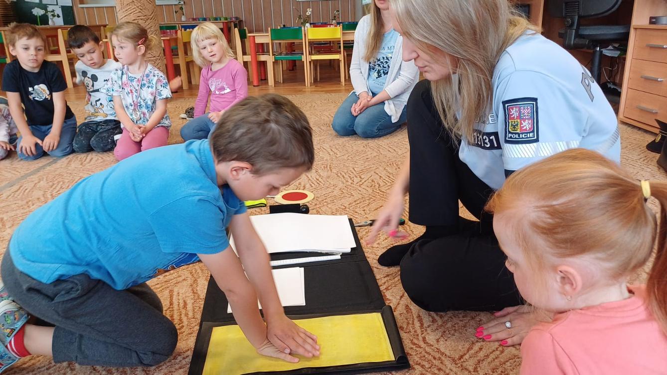 návštěva policie - 7