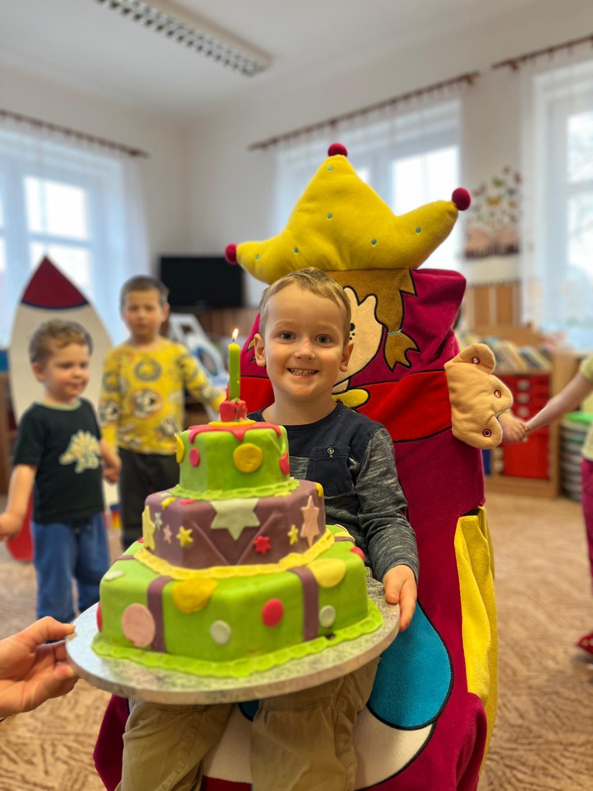Robík slaví narozeniny - 1