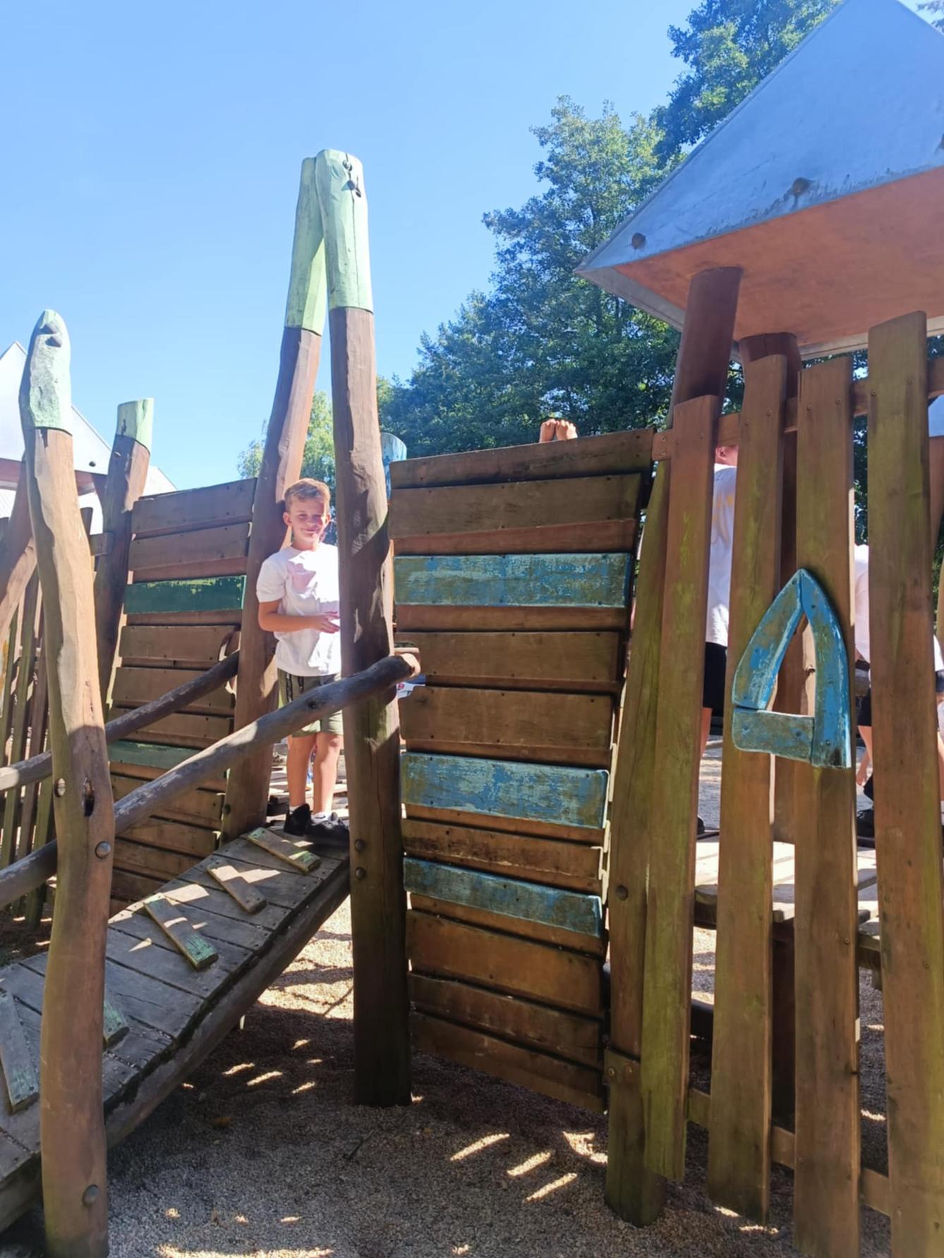 TÝDEN PLNÝ ZÁBAVY II - STŘEDA - 23