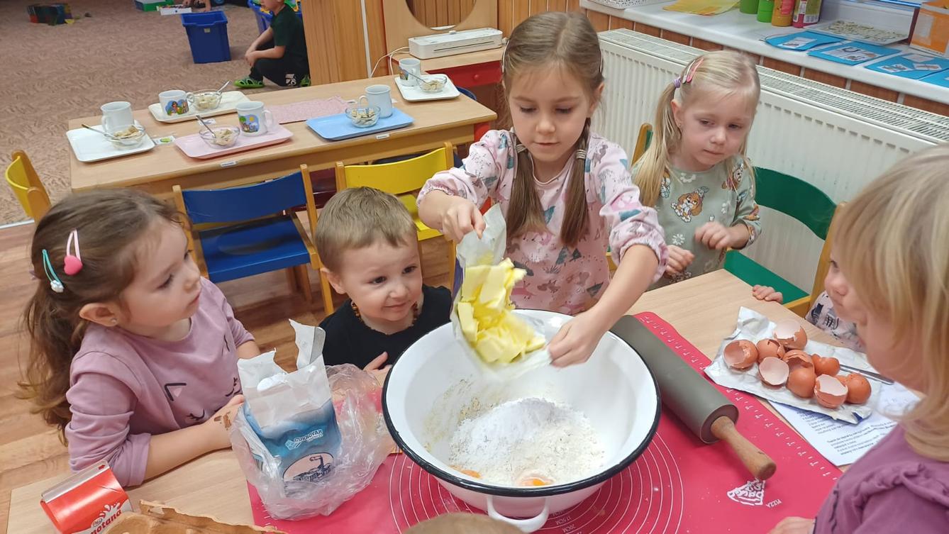 pečení svatomartinských rohlíčků - 8