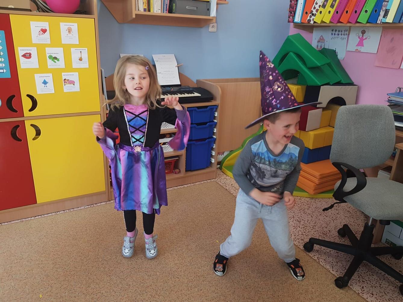 ČARODĚJNICKÝ REJ - 29