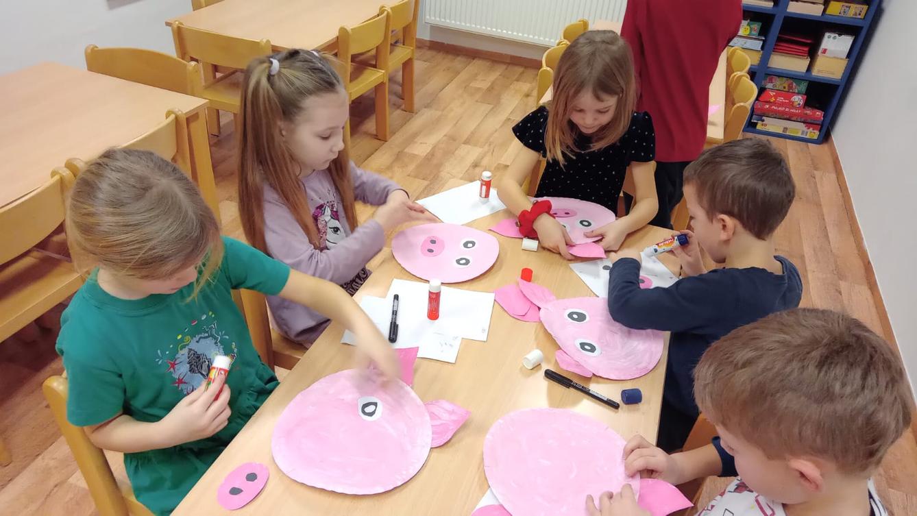 tři čuníci jdou... - 2