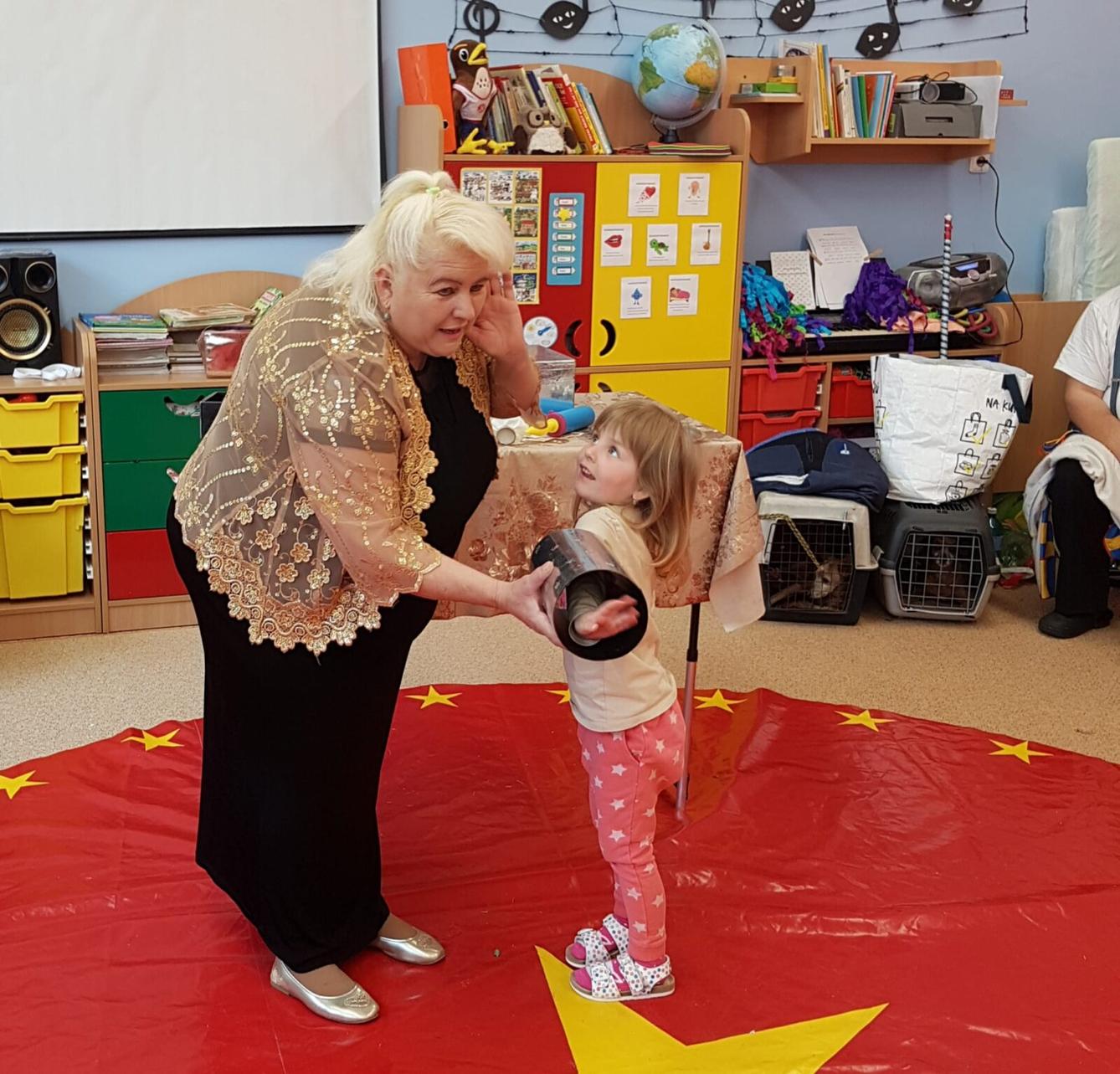 ,,PŘIJEL K NÁM CIRKUS" - 14