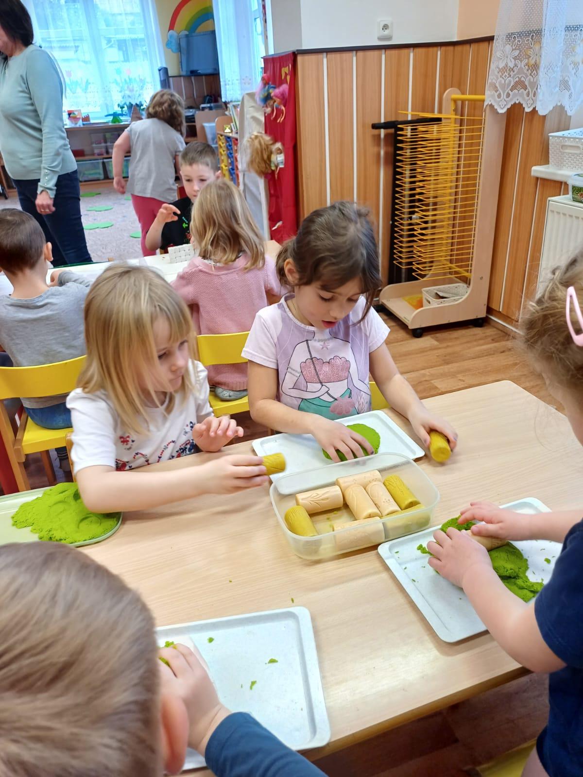 živá zahrada v naší školce - 12