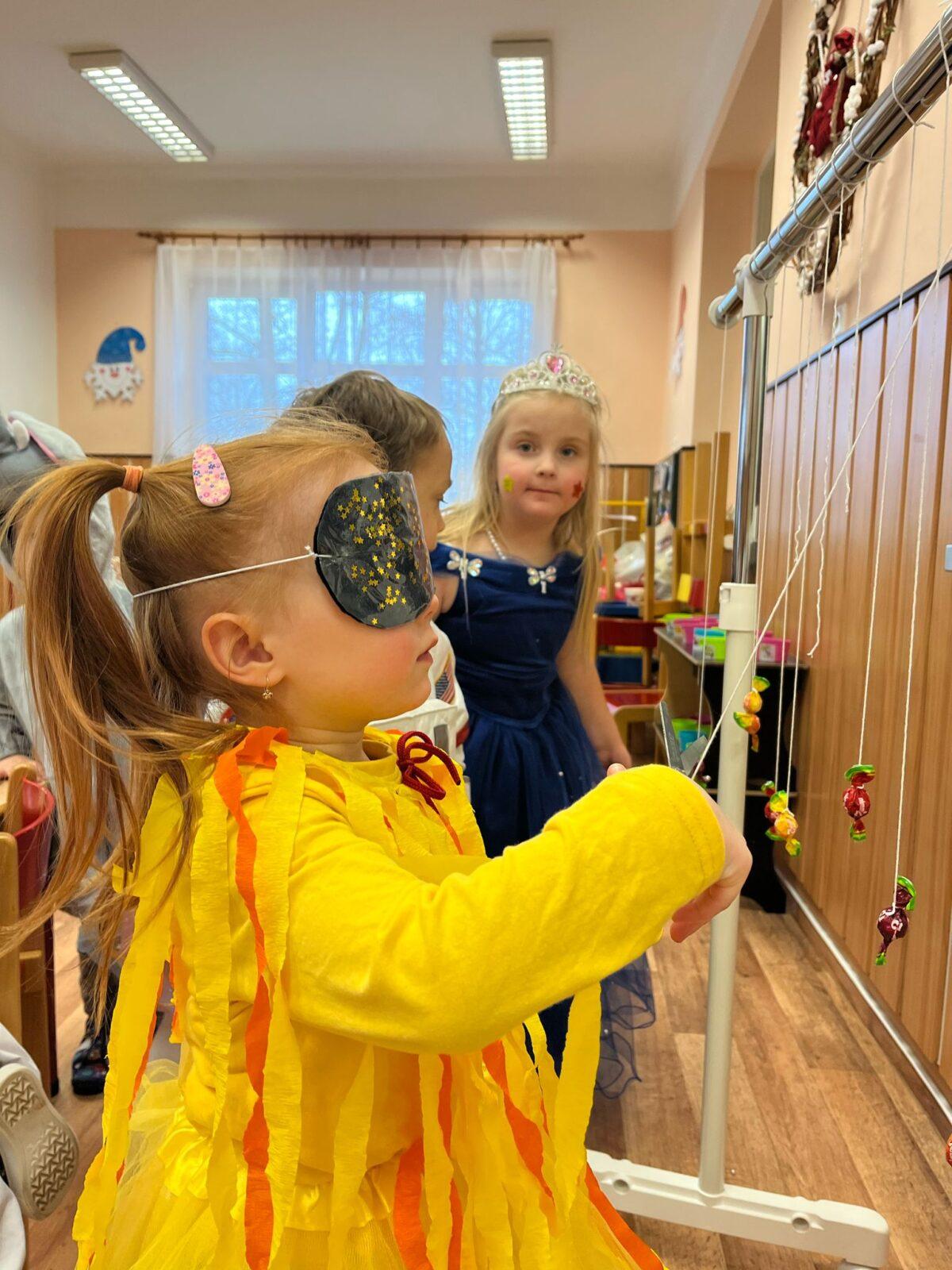 karneval na téma vesmír + přehlídka raket - 26