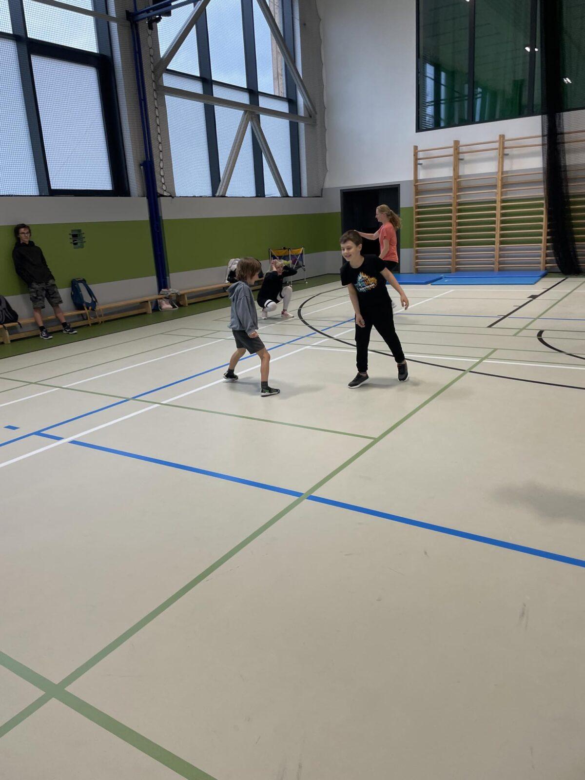 Sportovní odpoledne s rodiči - školní družina - 19