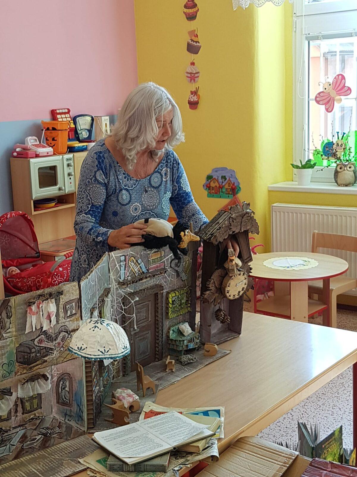 KNIHADÝLKO: ,,DOBRODRUŽSTVÍ PAVOUKA ČENDY" - 11